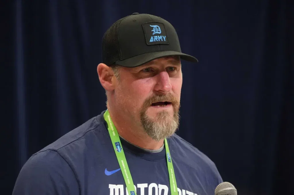 Dan Campbell